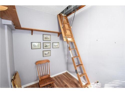 585 John Street N, Hamilton, ON - Indoor Photo Showing Other Room