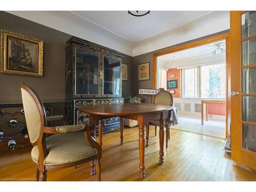 47 Townsend Avenue, Burlington, ON - Indoor Photo Showing Dining Room