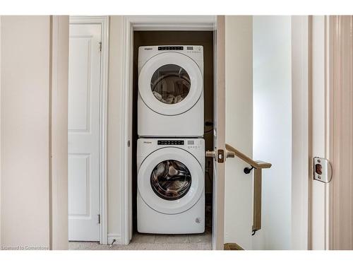 35-40 Zinfandel Drive, Hamilton, ON - Indoor Photo Showing Laundry Room