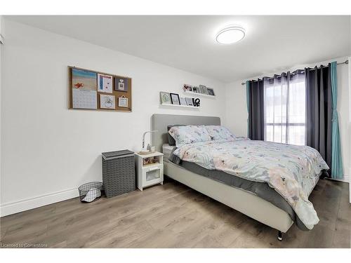 89-10 Angus Road, Hamilton, ON - Indoor Photo Showing Bedroom