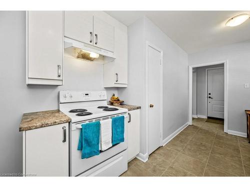 665 Drury Lane, Burlington, ON - Indoor Photo Showing Kitchen