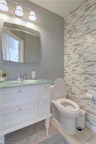 2375 Stone Glen Crescent, Oakville, ON - Indoor Photo Showing Bathroom