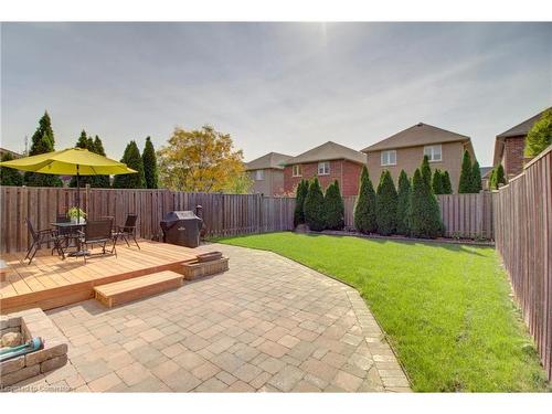 2375 Stone Glen Crescent, Oakville, ON - Outdoor