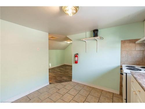 26 Huron Street, Hamilton, ON - Indoor Photo Showing Kitchen