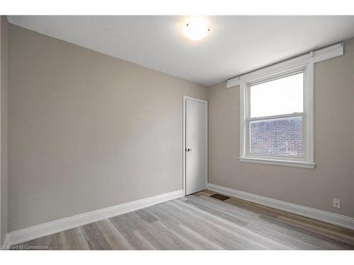 243 Holmesdale Avenue, Hamilton, ON - Indoor Photo Showing Other Room