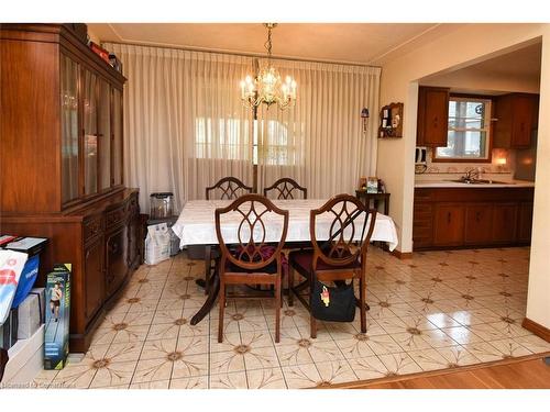 39 East 39Th Street, Hamilton, ON - Indoor Photo Showing Dining Room