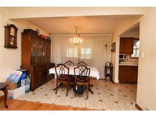 39 East 39Th Street, Hamilton, ON - Indoor Photo Showing Dining Room