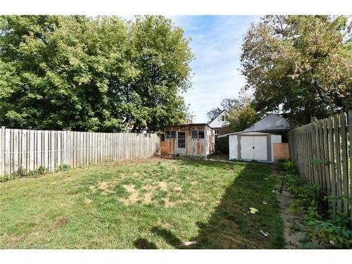 39 East 39Th Street, Hamilton, ON - Outdoor With Backyard