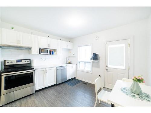 227 Catharine Street N, Hamilton, ON - Indoor Photo Showing Kitchen