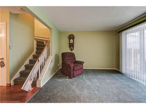 66 Spartan Avenue, Stoney Creek, ON - Indoor Photo Showing Other Room