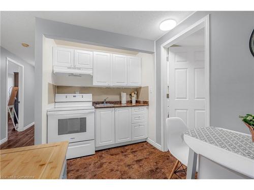 82 Rymal Road E, Hamilton, ON - Indoor Photo Showing Kitchen