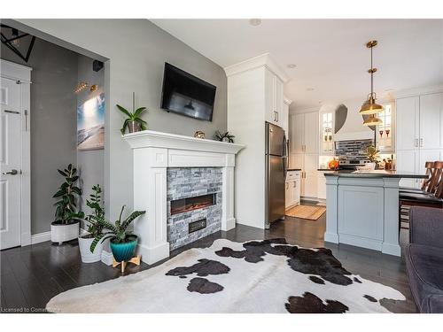 47 Lowell Avenue, St. Catharines, ON - Indoor With Fireplace