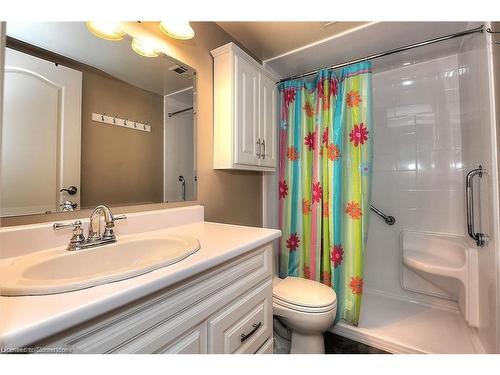 106-249 Major Mackenzie Drive E, Richmond Hill, ON - Indoor Photo Showing Bathroom