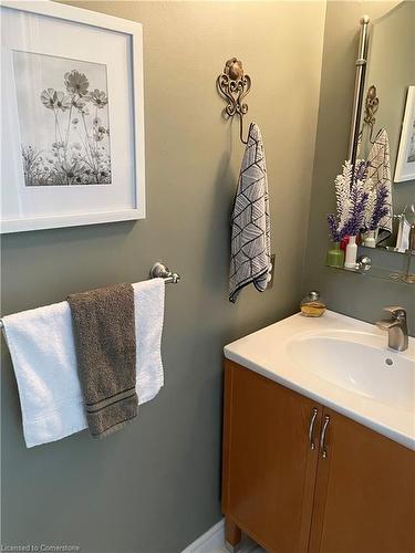 21-1375 Stephenson Drive, Burlington, ON - Indoor Photo Showing Bathroom