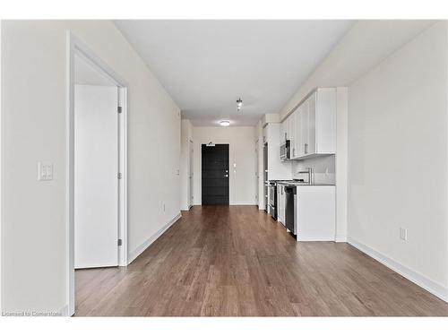 619-212 King William Street, Hamilton, ON - Indoor Photo Showing Kitchen