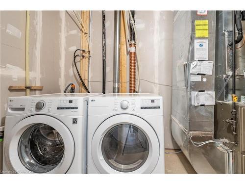 115-461 Blackburn Drive, Brantford, ON - Indoor Photo Showing Laundry Room