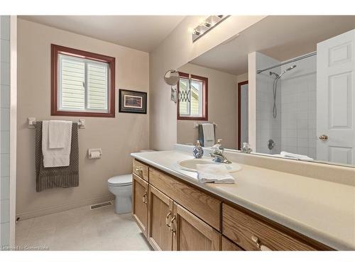 77 Boulder Crescent, Guelph, ON - Indoor Photo Showing Bathroom