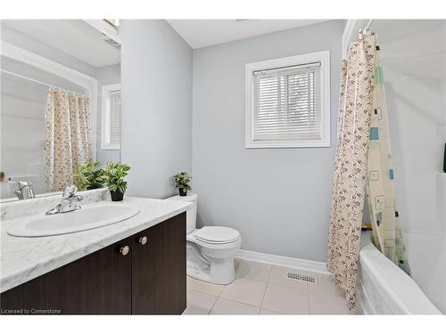 8481 Jennifer Crescent, Niagara Falls, ON - Indoor Photo Showing Bathroom