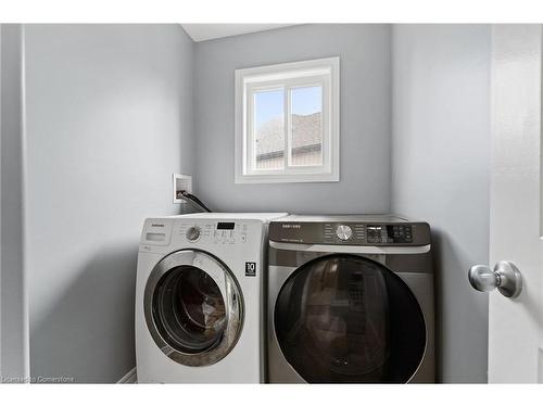 8481 Jennifer Crescent, Niagara Falls, ON - Indoor Photo Showing Laundry Room