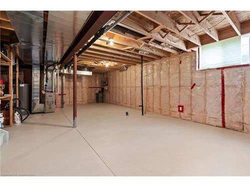 8481 Jennifer Crescent, Niagara Falls, ON - Indoor Photo Showing Basement