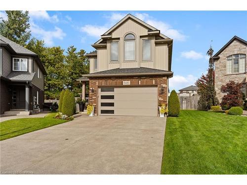 8481 Jennifer Crescent, Niagara Falls, ON - Outdoor With Facade