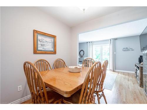 1523 Westminster Place, Burlington, ON - Indoor Photo Showing Dining Room