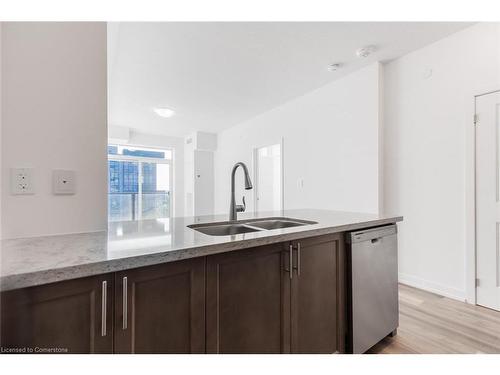 1001-470 Dundas Street E, Waterdown, ON - Indoor Photo Showing Kitchen With Double Sink