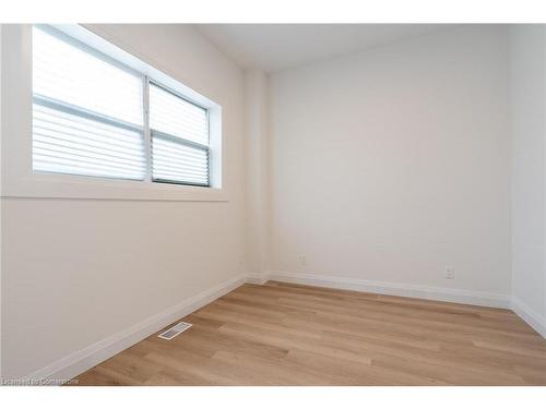 263 Kensington Avenue, Hamilton, ON - Indoor Photo Showing Other Room