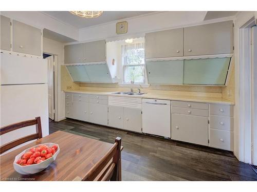 249 Charlton Avenue E, Hamilton, ON - Indoor Photo Showing Kitchen With Double Sink