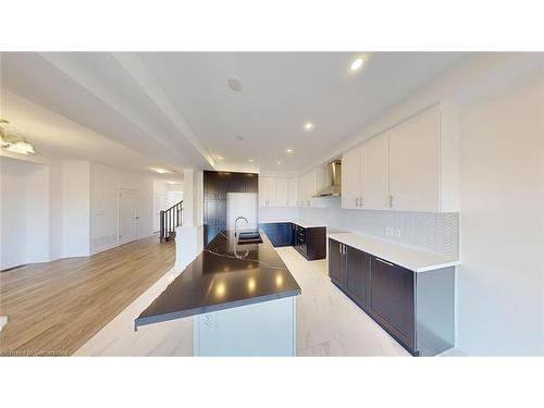 176 Cittadella Boulevard, Hannon, ON - Indoor Photo Showing Kitchen