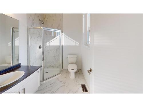 176 Cittadella Boulevard, Hannon, ON - Indoor Photo Showing Bathroom