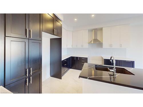 176 Cittadella Boulevard, Hannon, ON - Indoor Photo Showing Kitchen With Double Sink