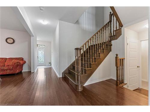 17 Larry Crescent, Caledonia, ON - Indoor Photo Showing Other Room