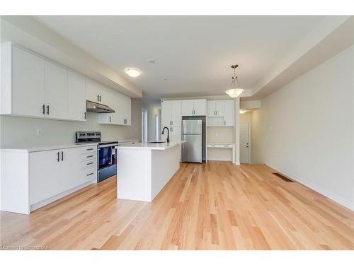 2104 Ellerston Common, Burlington, ON - Indoor Photo Showing Kitchen