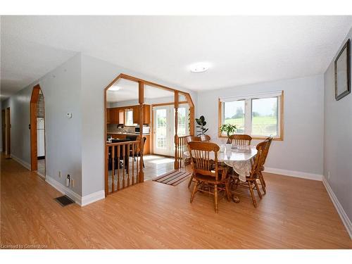 515 Brock Road, Flamborough, ON - Indoor Photo Showing Dining Room