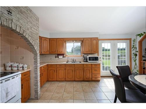 515 Brock Road, Flamborough, ON - Indoor Photo Showing Kitchen With Double Sink