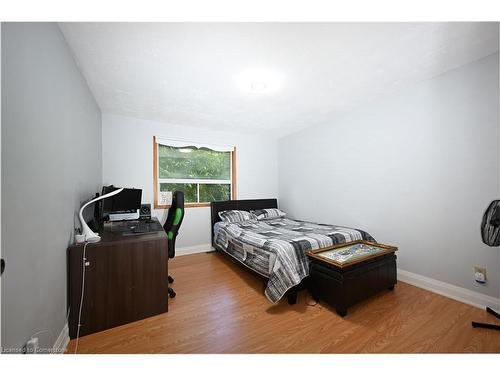 515 Brock Road, Flamborough, ON - Indoor Photo Showing Bedroom