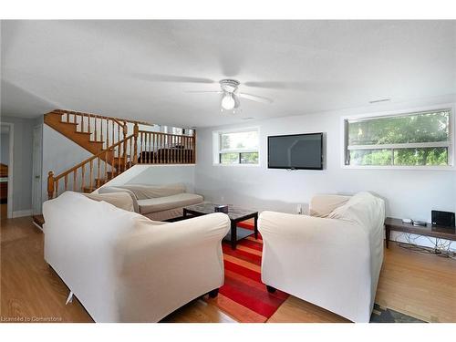 515 Brock Road, Flamborough, ON - Indoor Photo Showing Living Room