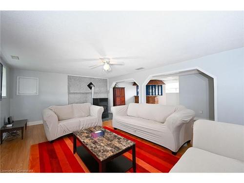 515 Brock Road, Flamborough, ON - Indoor Photo Showing Living Room