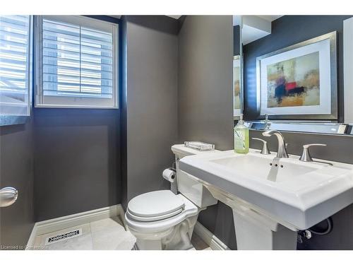 1245 Hammond Street, Burlington, ON - Indoor Photo Showing Bathroom