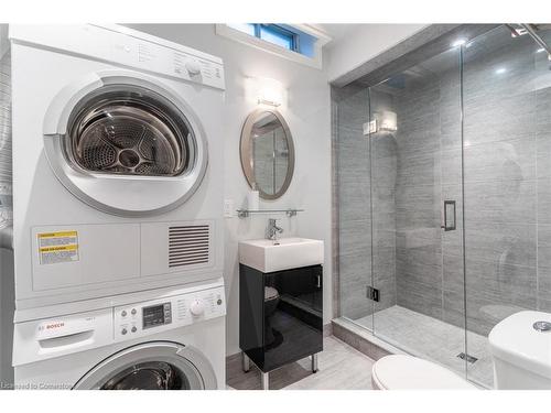 1245 Hammond Street, Burlington, ON - Indoor Photo Showing Laundry Room