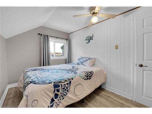 328 Decewsville Road, Cayuga, ON - Indoor Photo Showing Bedroom