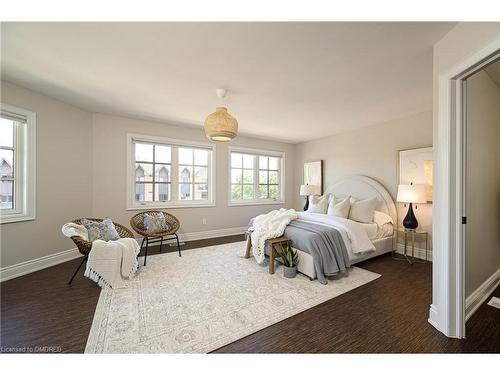 8-120 Bronte Road, Oakville, ON - Indoor Photo Showing Bedroom