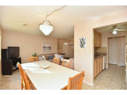 4-897 Stone Church Road E, Hamilton, ON - Indoor Photo Showing Dining Room