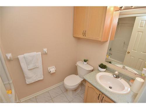 4-897 Stone Church Road E, Hamilton, ON - Indoor Photo Showing Bathroom