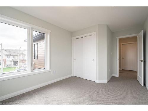 126 Picardy Drive, Hamilton, ON - Indoor Photo Showing Other Room