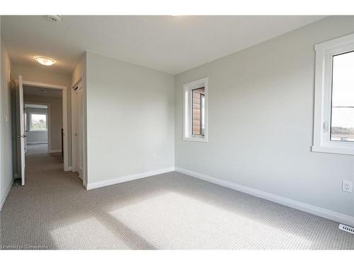 126 Picardy Drive, Hamilton, ON - Indoor Photo Showing Other Room