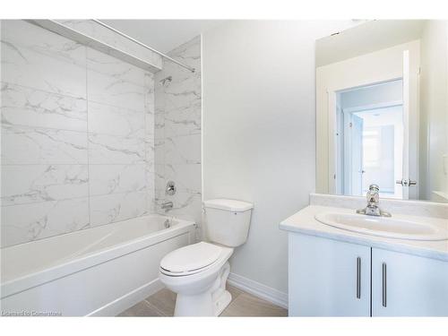 126 Picardy Drive, Hamilton, ON - Indoor Photo Showing Bathroom