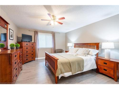 26 Wildan Drive, Flamborough, ON - Indoor Photo Showing Bedroom