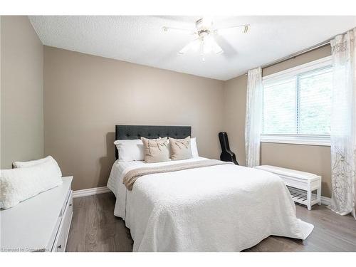 26 Wildan Drive, Flamborough, ON - Indoor Photo Showing Bedroom